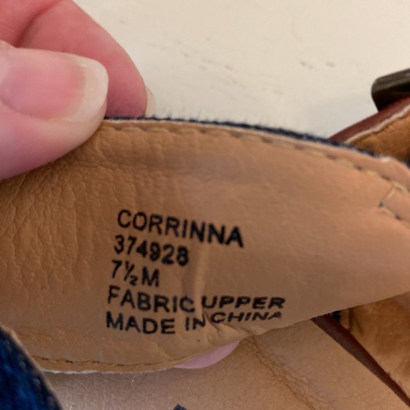 Size 7 1/2 Rampage ankle strap flats - Picture 7 of 8